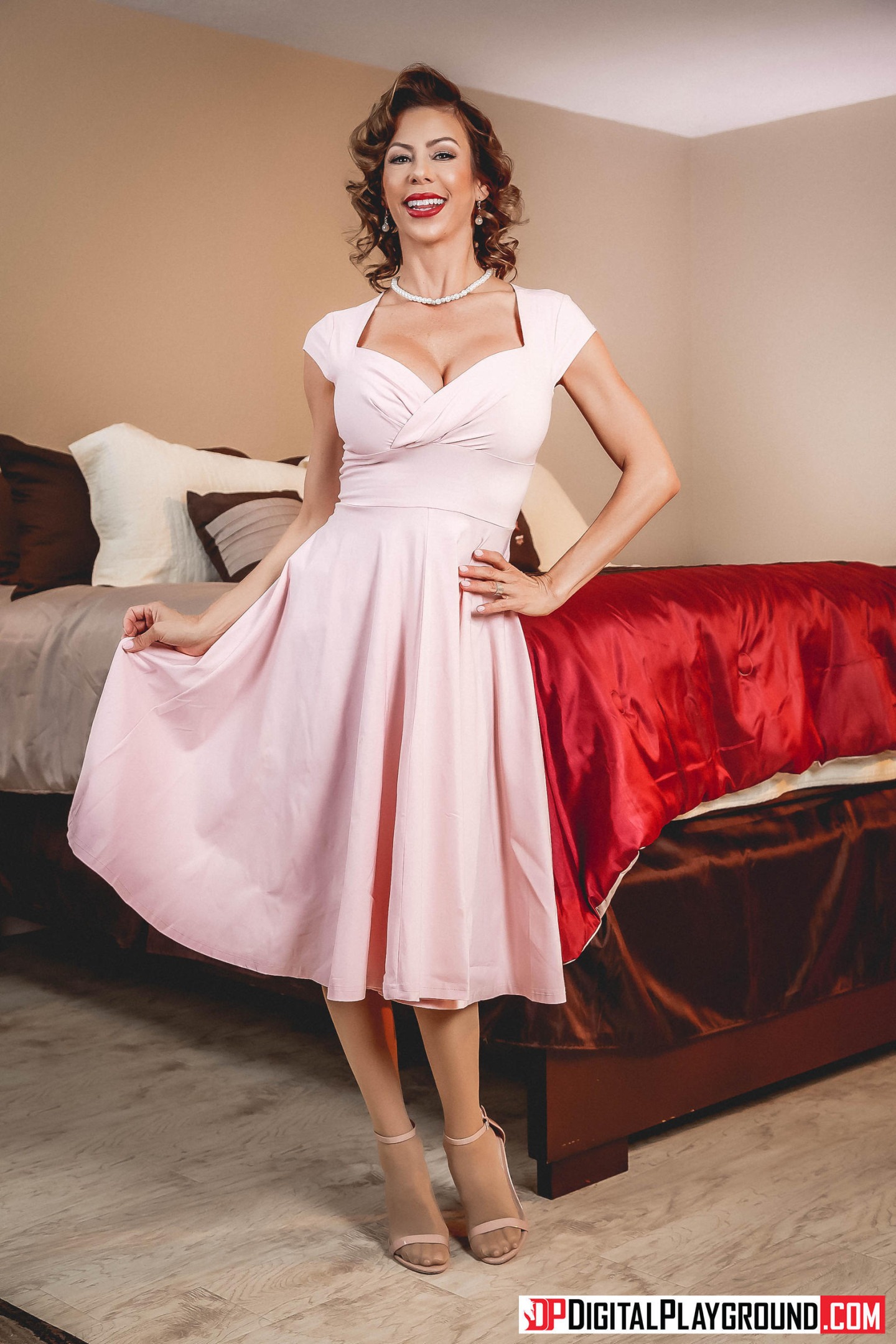 Alexis Fawx - Pleasureville: пародия на двойное проникновение XXX
